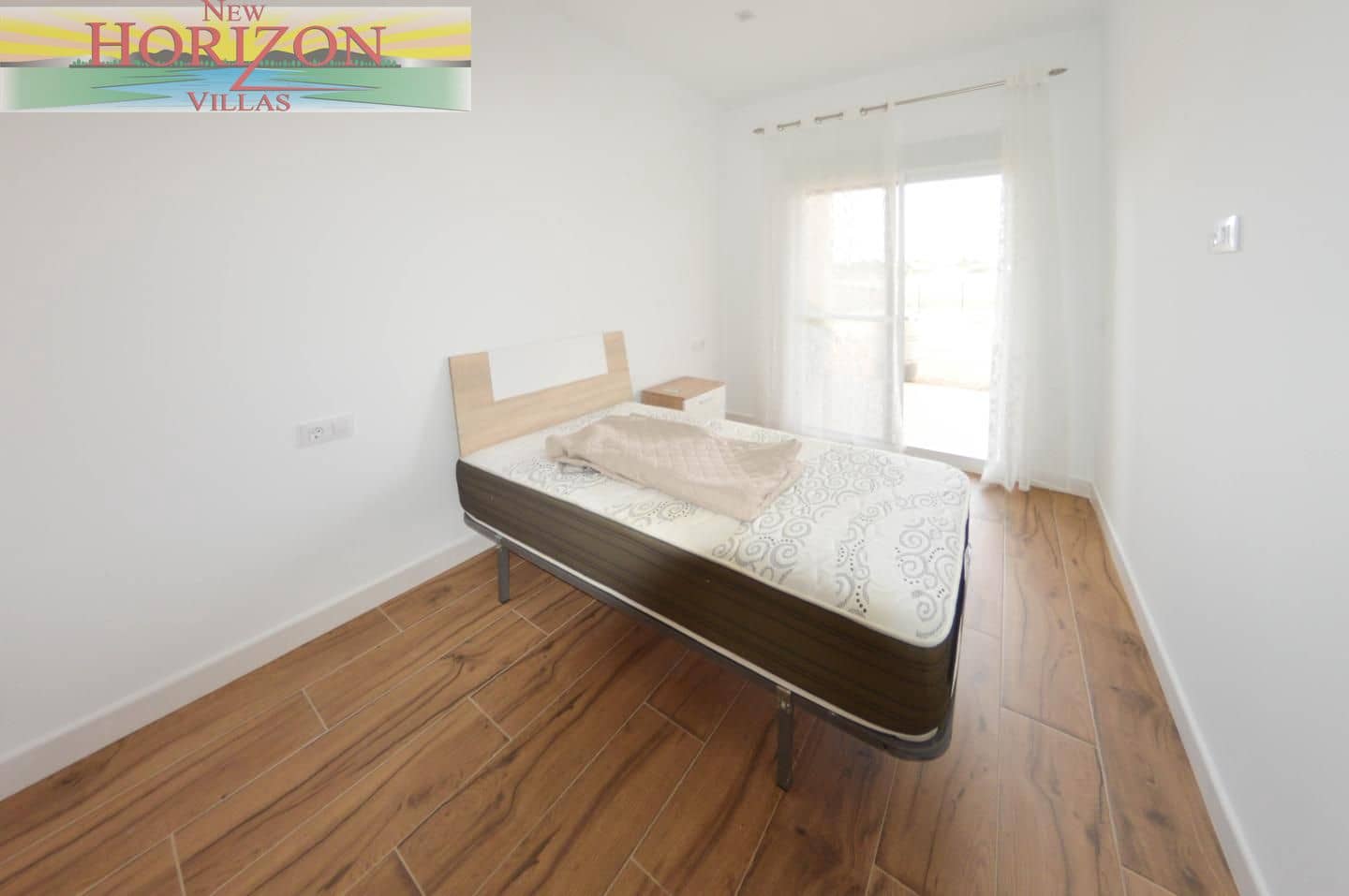 2 bedroom Villa for rent in Cuevas del Almanzora with garage - € 800 (Ref: 10130690)
