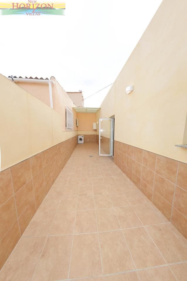 2 bedroom Villa for rent in Cuevas del Almanzora with garage - € 800 (Ref: 10130690)