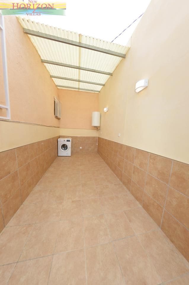 2 bedroom Villa for rent in Cuevas del Almanzora with garage - € 800 (Ref: 10130690)