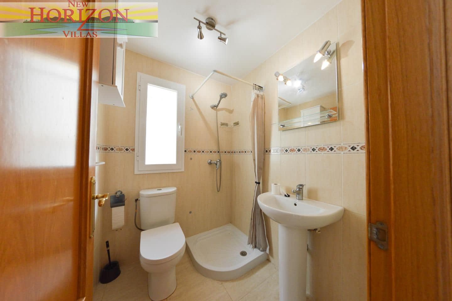 3 bedroom Flat for sale in La Alfoquia with pool - € 149,000 (Ref: 10160440)