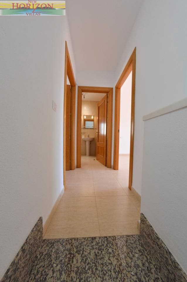 3 bedroom Flat for sale in La Alfoquia with pool - € 149,000 (Ref: 10160440)