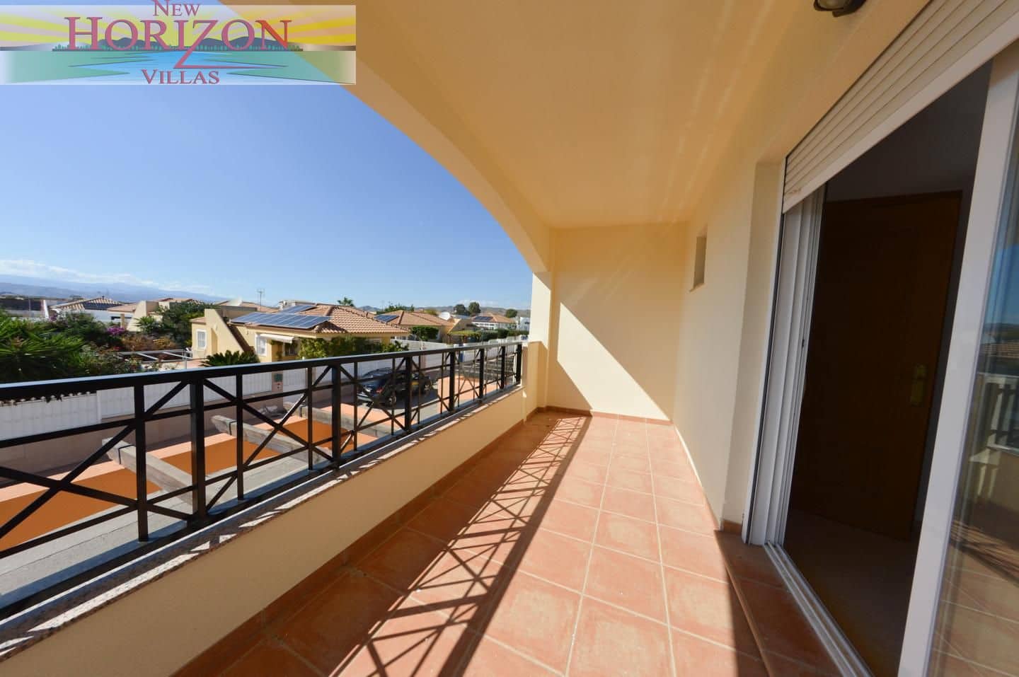 3 bedroom Flat for sale in La Alfoquia with pool - € 149,000 (Ref: 10160440)