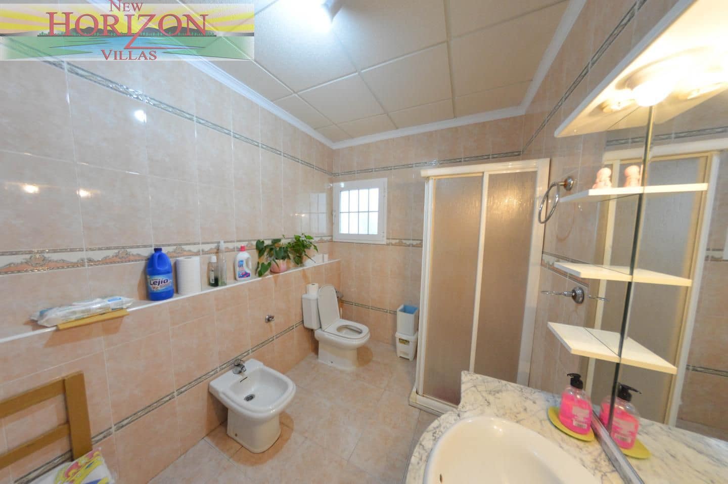 7 slaapkamer Villa te koop in Oria - € 130.000 (Ref: 10163577)