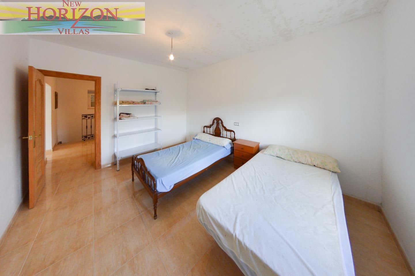 7 slaapkamer Villa te koop in Oria - € 130.000 (Ref: 10163577)