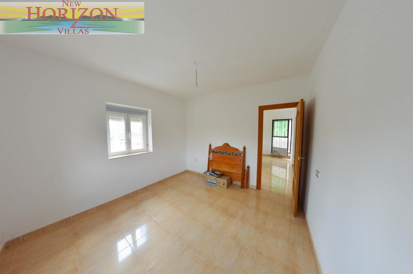 7 slaapkamer Villa te koop in Oria - € 130.000 (Ref: 10163577)