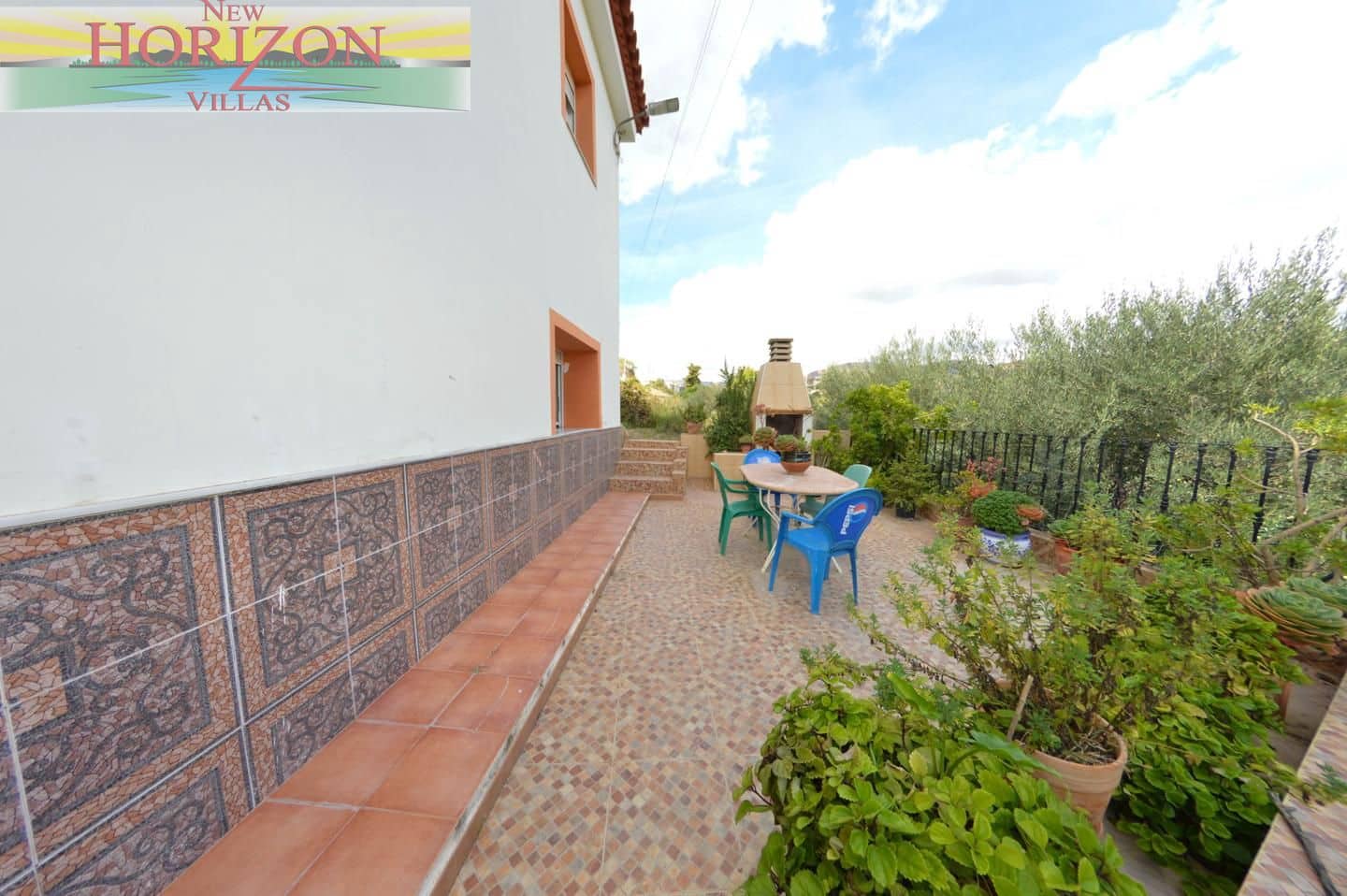 7 slaapkamer Villa te koop in Oria - € 130.000 (Ref: 10163577)