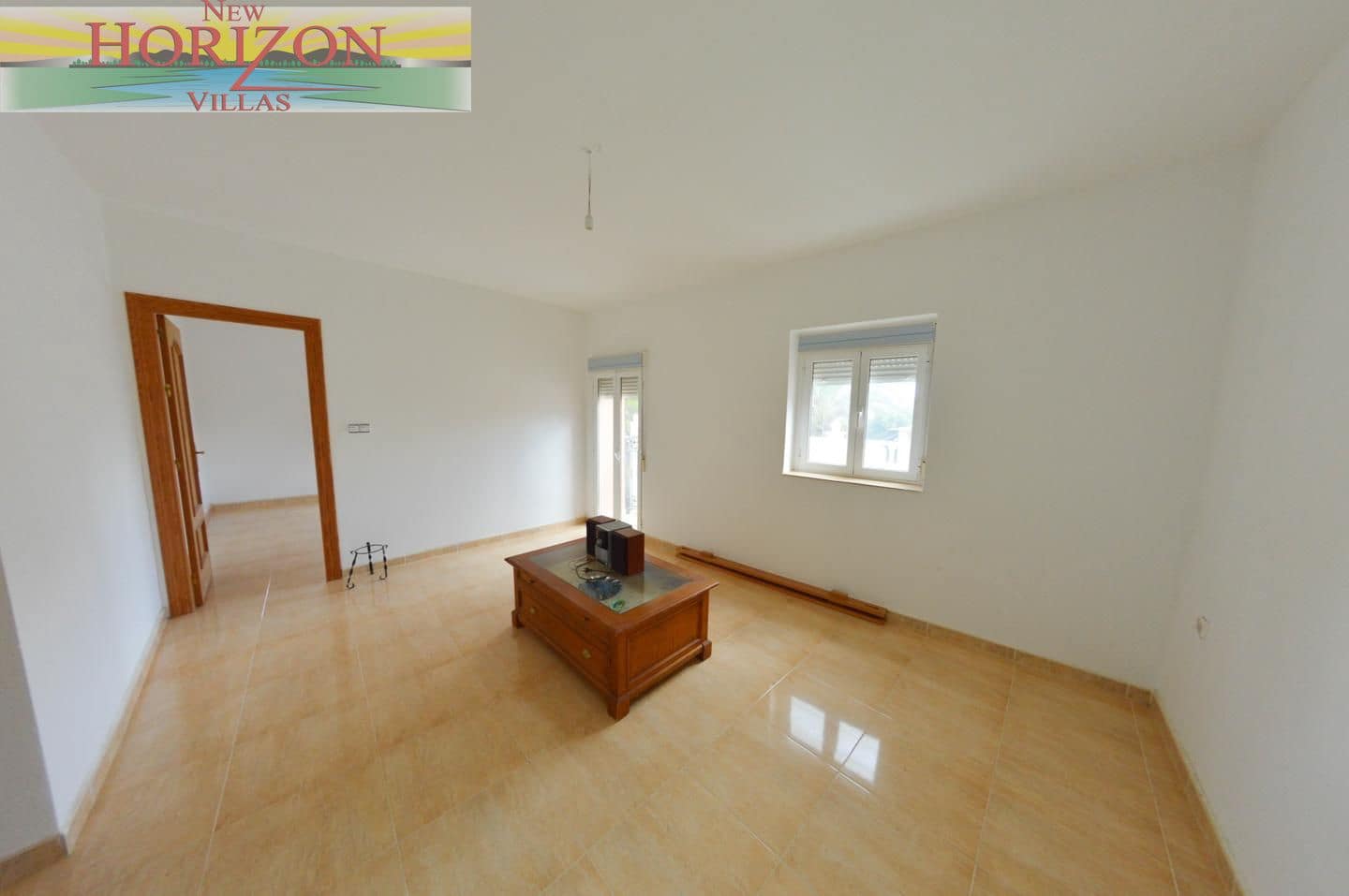 7 slaapkamer Villa te koop in Oria - € 130.000 (Ref: 10163577)