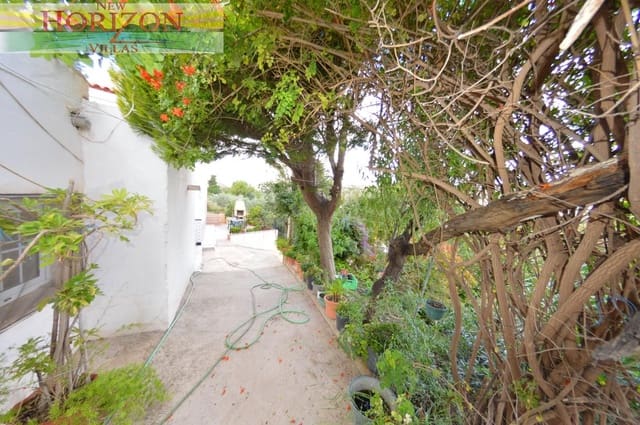 7 slaapkamer Villa te koop in Oria - € 130.000 (Ref: 10163577)