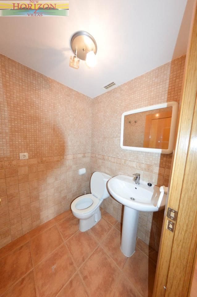 3 bedroom Flat for rent in Garrucha with garage - € 700 (Ref: 10165618)