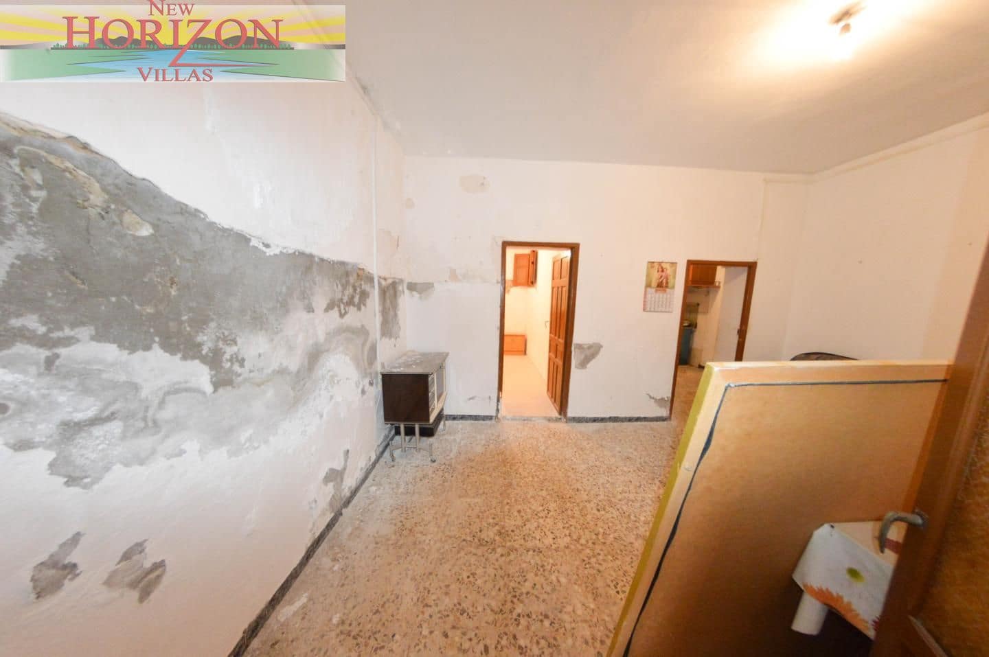 4 bedroom Villa for sale in Zurgena with garage - € 63,000 (Ref: 10169078)