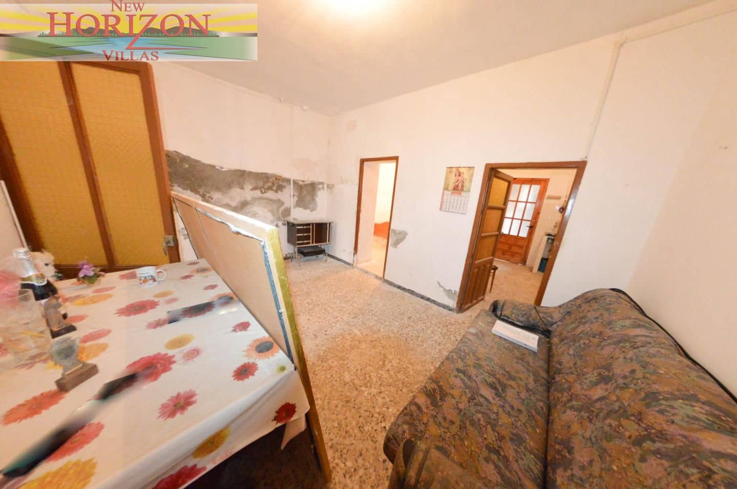 4 bedroom Villa for sale in Zurgena with garage - € 63,000 (Ref: 10169078)
