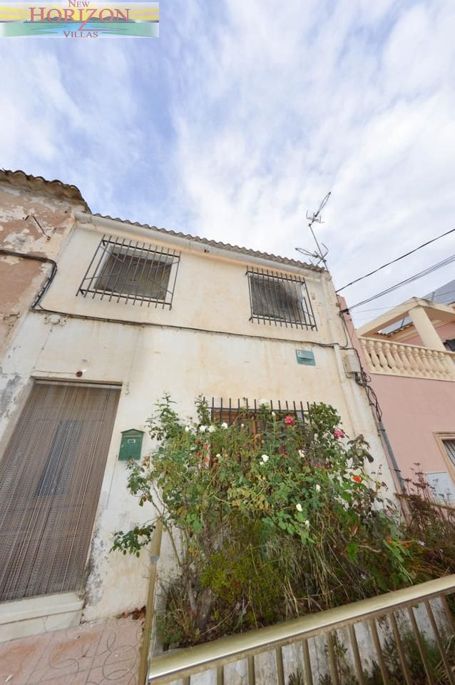 4 bedroom Villa for sale in Zurgena with garage - € 63,000 (Ref: 10169078)