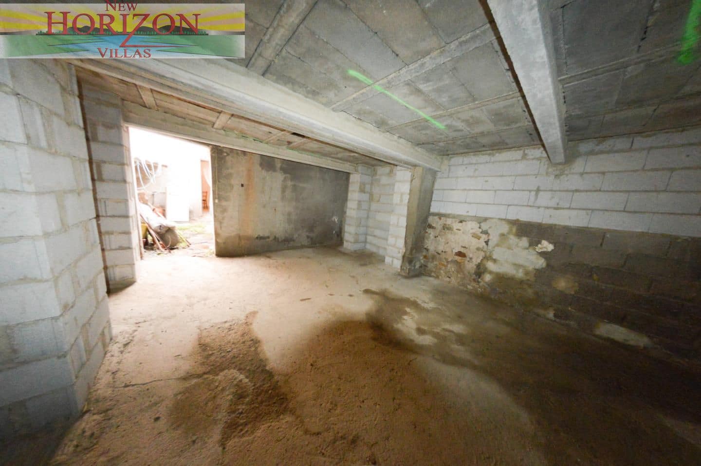 4 bedroom Villa for sale in Zurgena with garage - € 63,000 (Ref: 10169078)