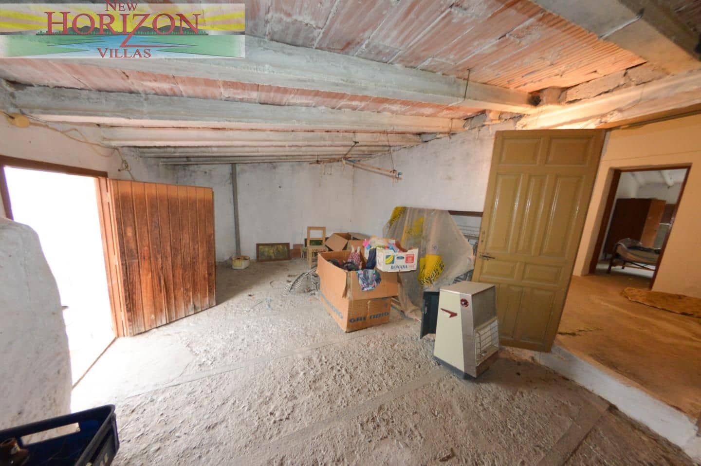 4 bedroom Villa for sale in Zurgena with garage - € 63,000 (Ref: 10169078)