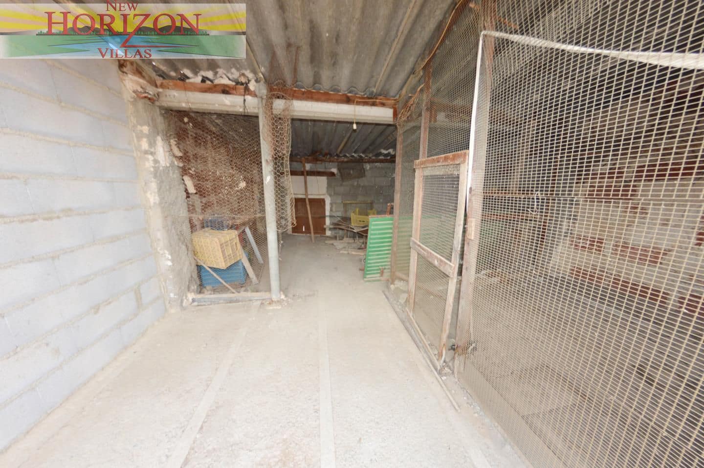 4 bedroom Villa for sale in Zurgena with garage - € 63,000 (Ref: 10169078)