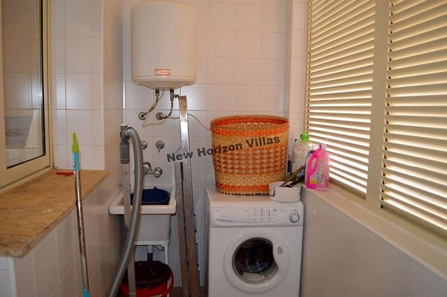 2 soveværelse Villa til leje i Zurgena med swimmingpool - € 570 (Ref: 3910524)