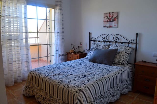 2 soveværelse Villa til leje i Zurgena med swimmingpool - € 570 (Ref: 3910524)