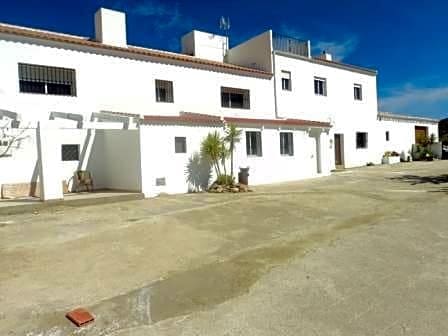13 bedroom Finca/Country House for rent in Vélez-Rubio with pool garage - € 1,000 (Ref: 3956420)