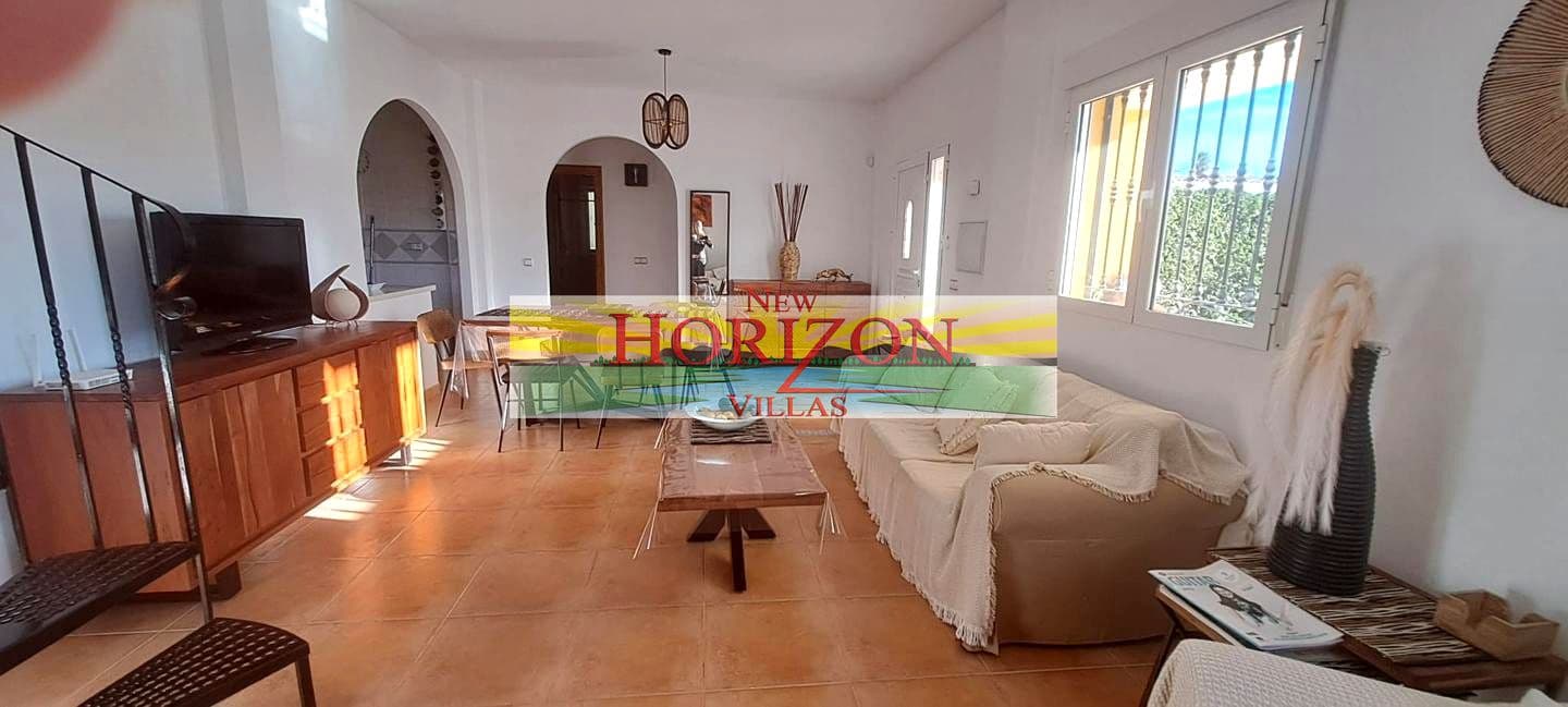 4 bedroom Villa for rent in Arboleas with pool garage - € 750 (Ref: 4160200)
