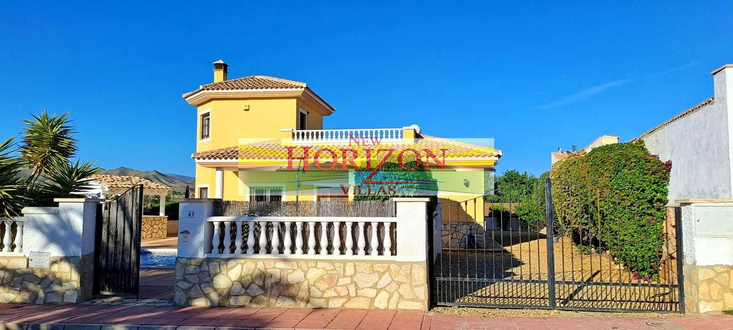4 bedroom Villa for rent in Arboleas with pool garage - € 750 (Ref: 4160200)