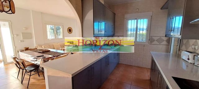 4 bedroom Villa for rent in Arboleas with pool garage - € 750 (Ref: 4160200)