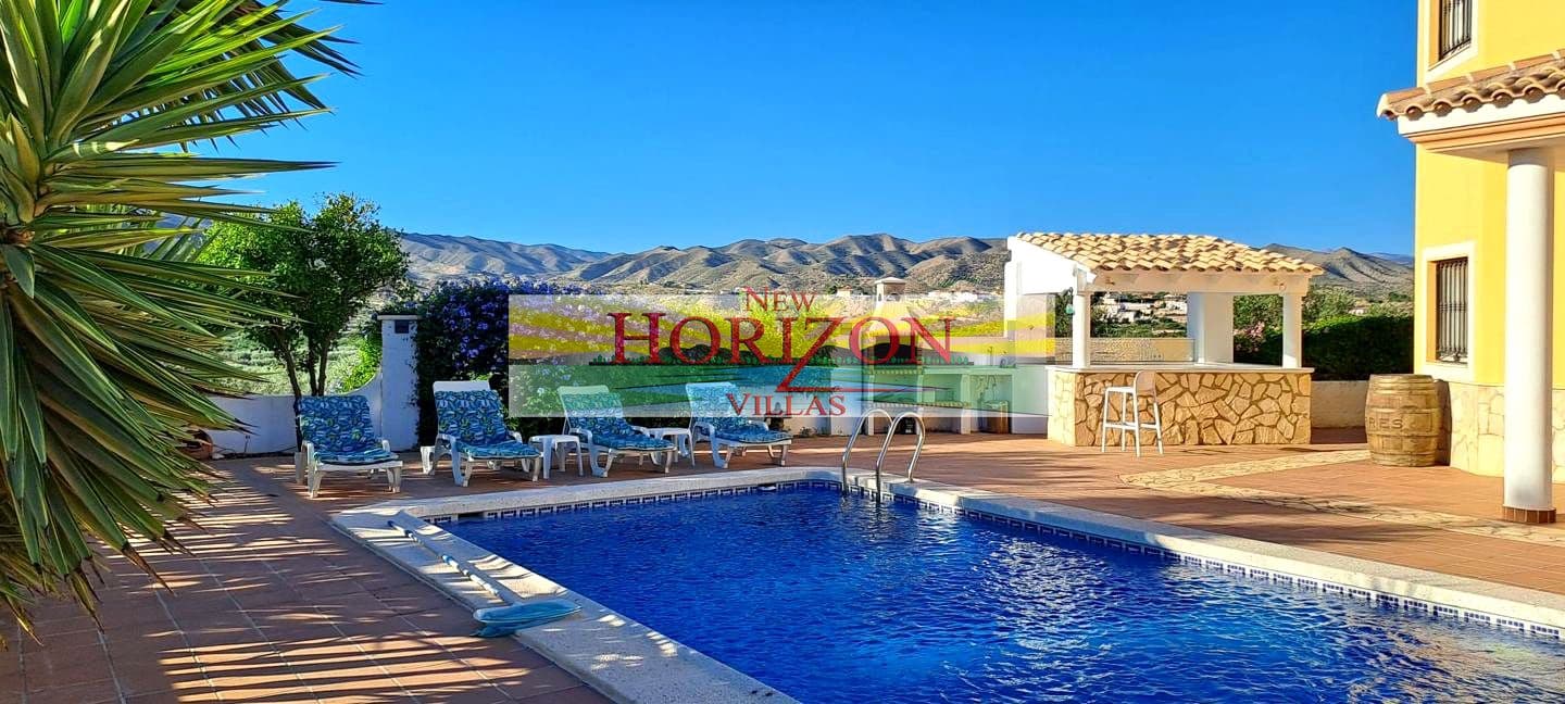 4 bedroom Villa for rent in Arboleas with pool garage - € 750 (Ref: 4160200)