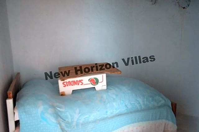 4 slaapkamer Finca/Landhuis te koop in Arboleas - € 36.000 (Ref: 4340633)