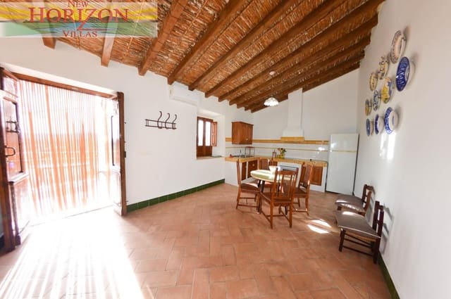 Villa/Maison de 2 chambres à louer à Albox - 500 € (Ref: 4582603)