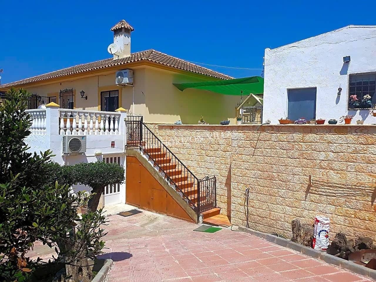 4 soveværelse Villa til salg i Huercal-Overa med swimmingpool garage - € 299.000 (Ref: 4625522)