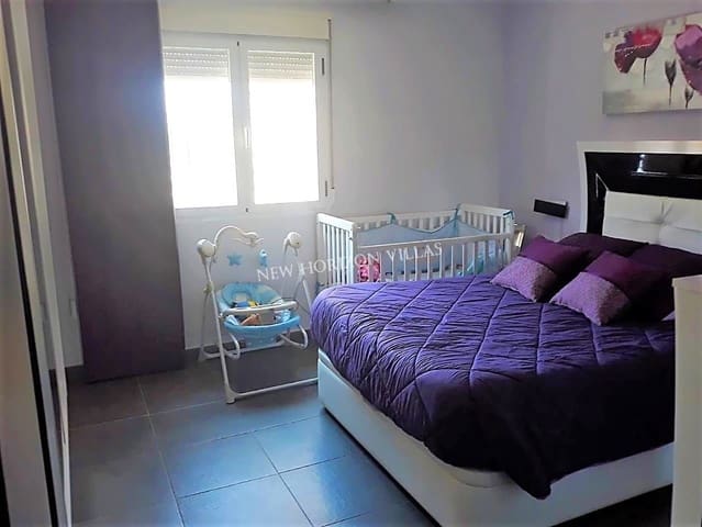 4 soveværelse Villa til salg i Huércal-Overa med swimmingpool garage - € 299.000 (Ref: 4625522)