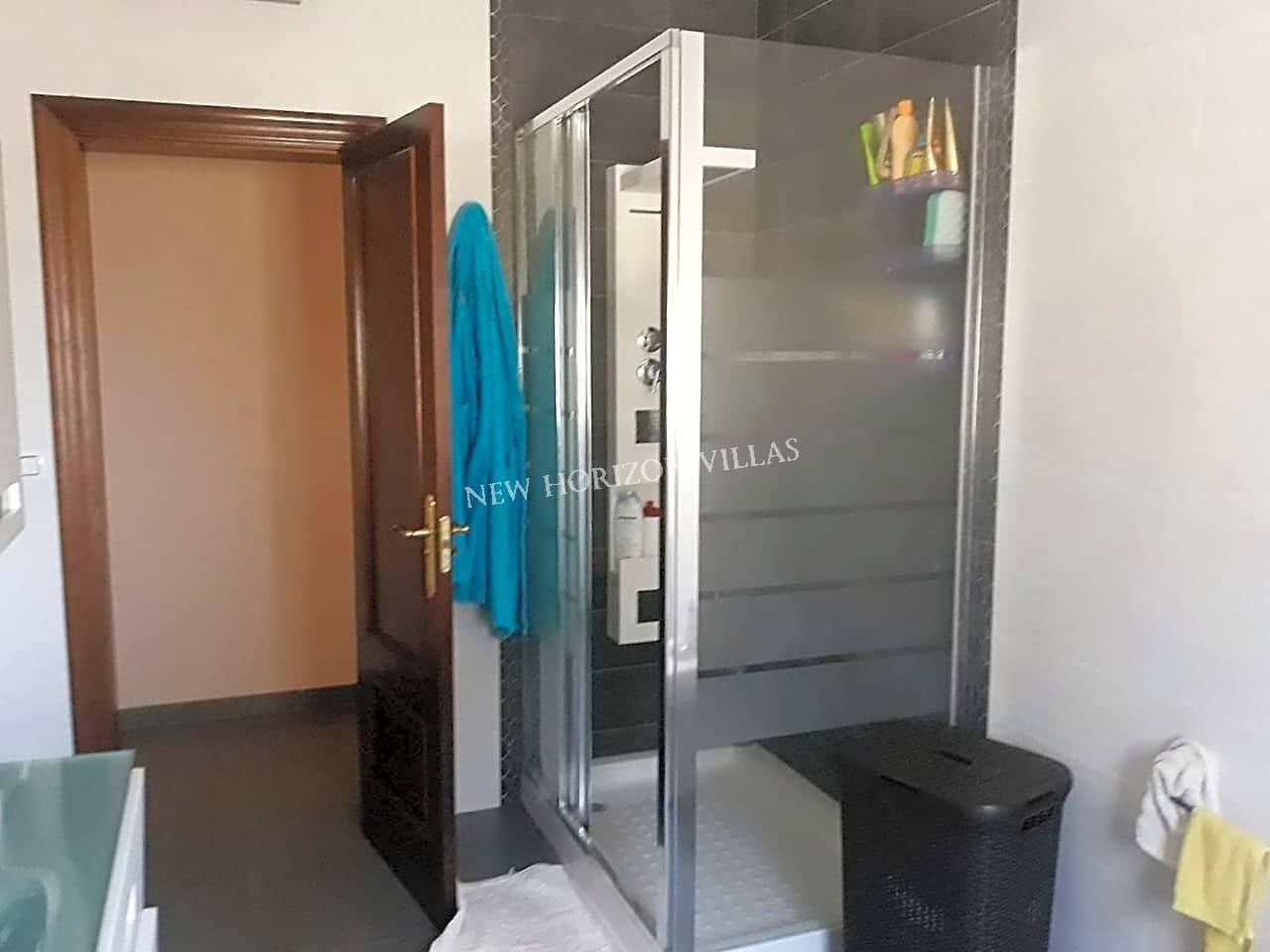 4 soveværelse Villa til salg i Huercal-Overa med swimmingpool garage - € 299.000 (Ref: 4625522)