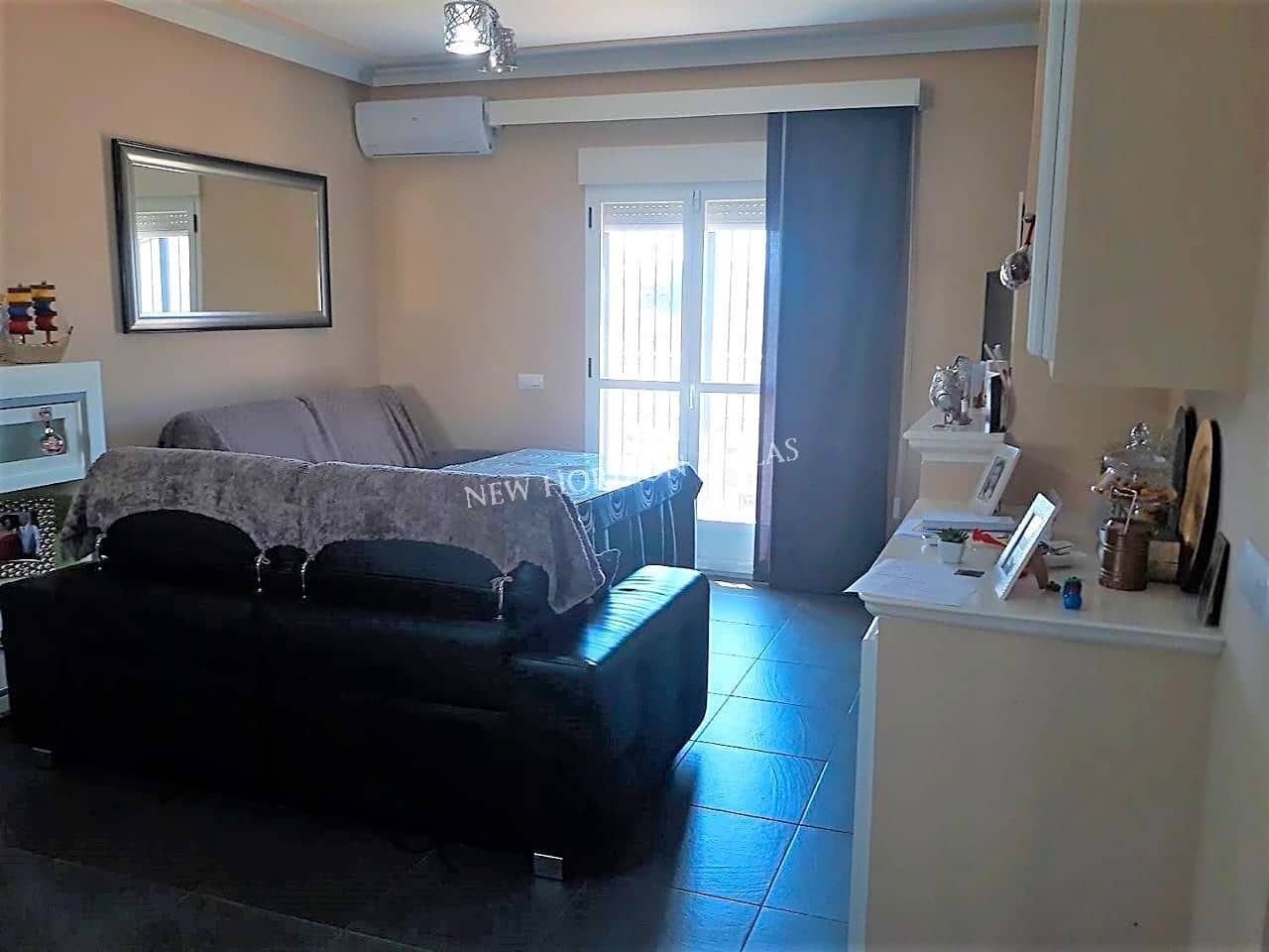 4 soveværelse Villa til salg i Huercal-Overa med swimmingpool garage - € 299.000 (Ref: 4625522)