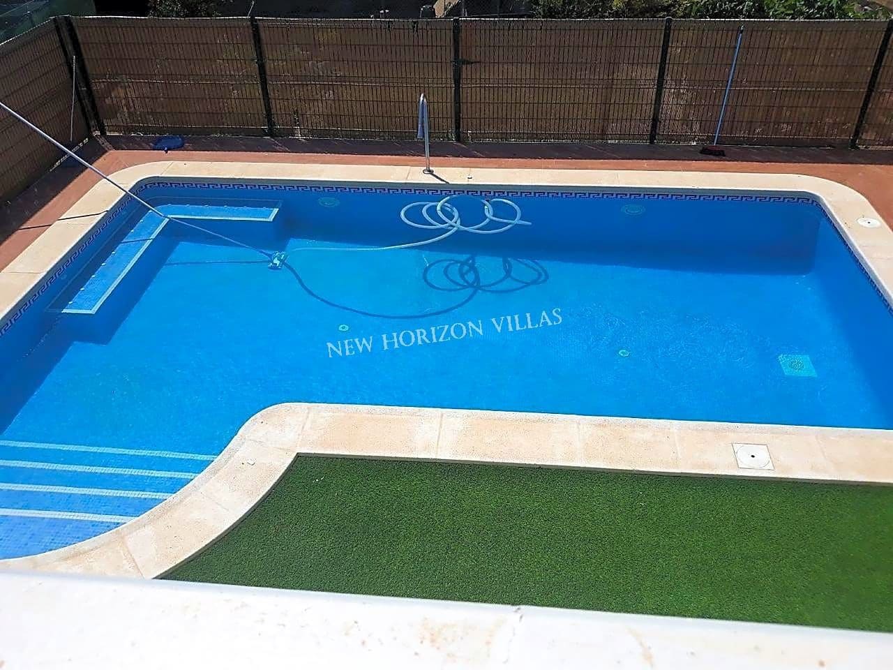 4 soveværelse Villa til salg i Huercal-Overa med swimmingpool garage - € 299.000 (Ref: 4625522)