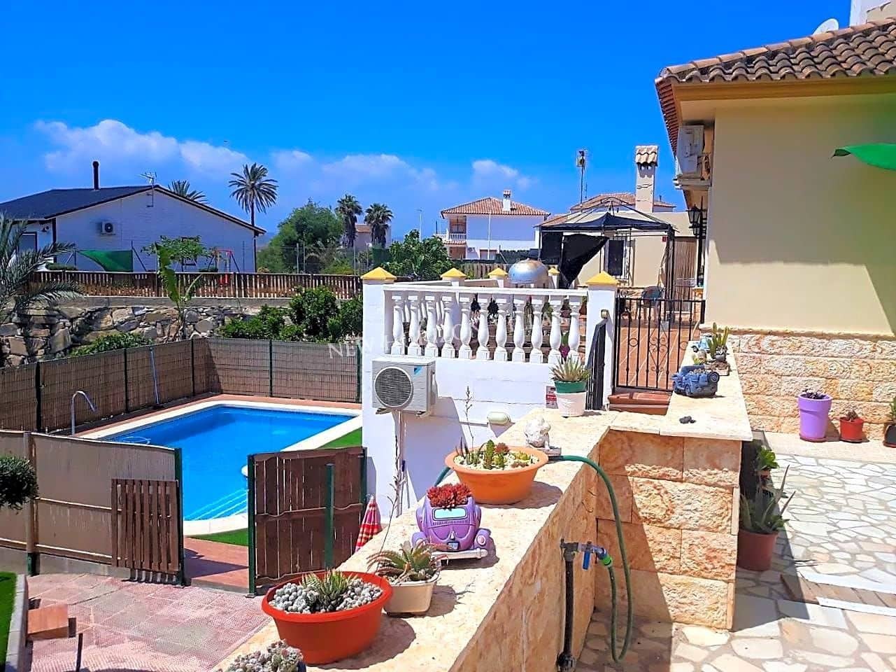 4 soveværelse Villa til salg i Huercal-Overa med swimmingpool garage - € 299.000 (Ref: 4625522)