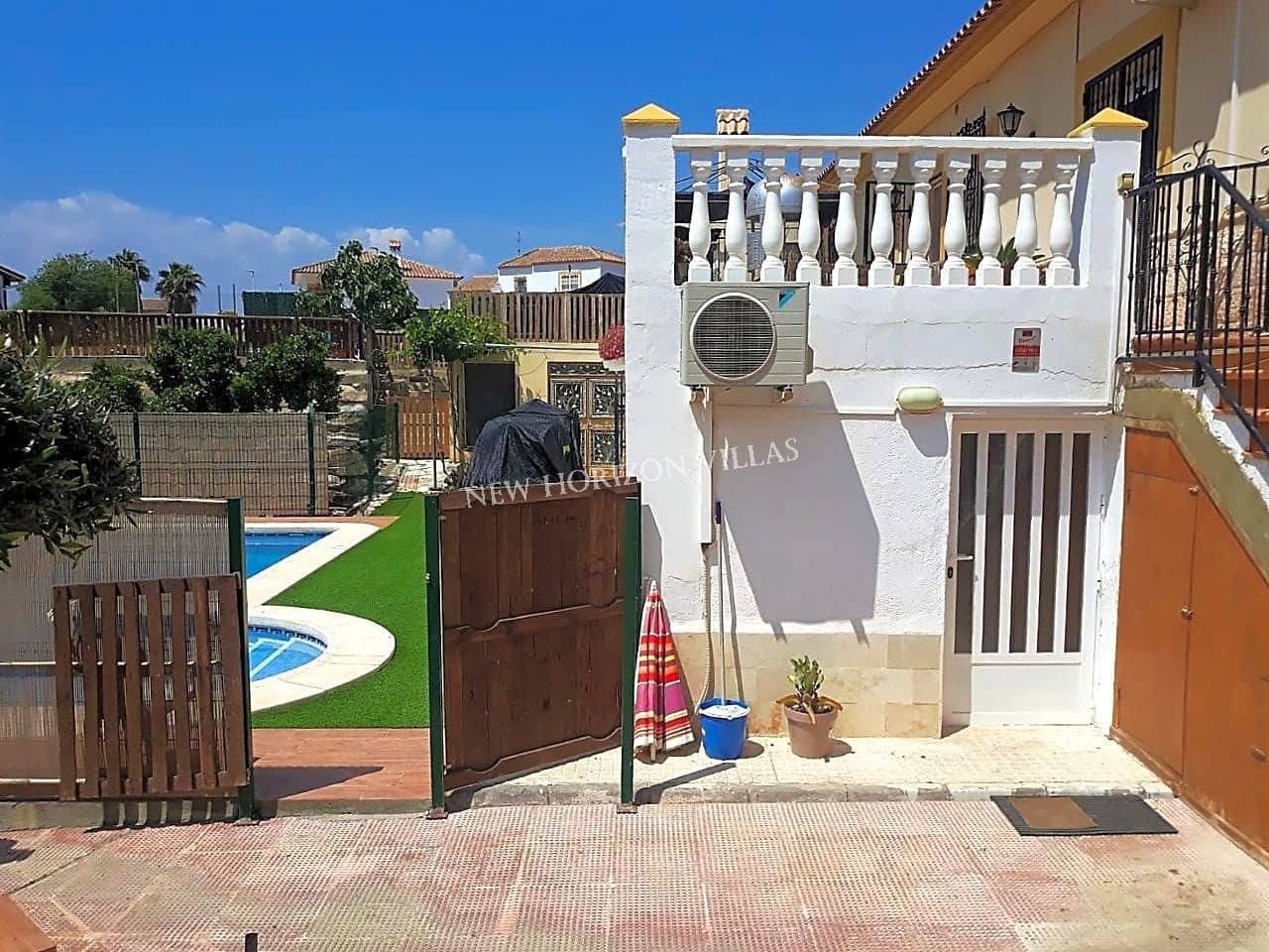 4 soveværelse Villa til salg i Huercal-Overa med swimmingpool garage - € 299.000 (Ref: 4625522)