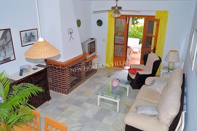 2 soveværelse Villa til leje i Las Marinas - Pueblo Laguna, Vera med swimmingpool - € 600 (Ref: 4710186)