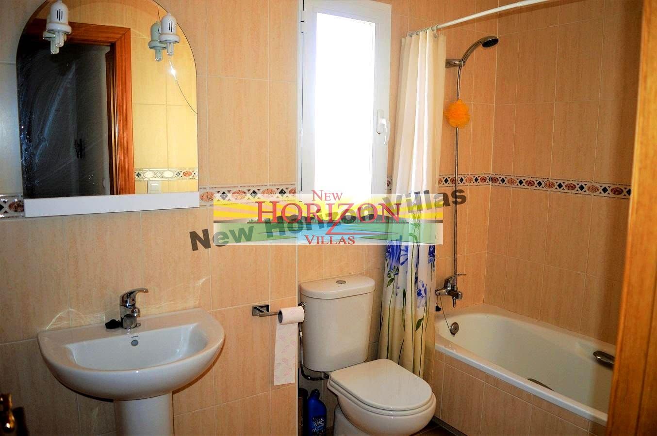 3 bedroom Villa for rent in Zurgena with pool garage - € 500 (Ref: 4714844)