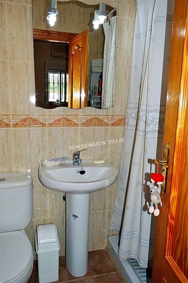 3 quarto Moradia para arrendar em Zurgena com piscina garagem - 700 € (Ref: 4812978)