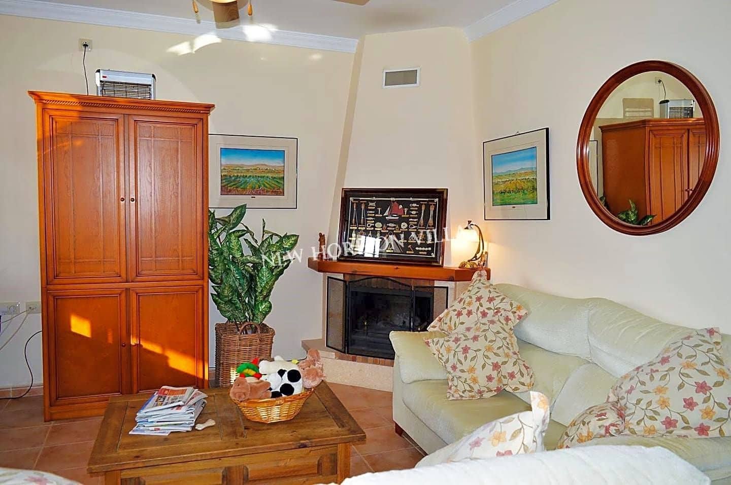 3 quarto Moradia para arrendar em Zurgena com piscina garagem - 700 € (Ref: 4812978)
