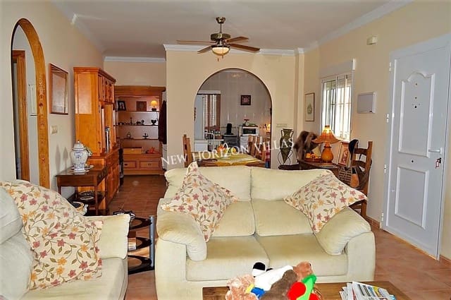 3 bedroom Villa for rent in Zurgena with pool garage - € 700 (Ref: 4812978)