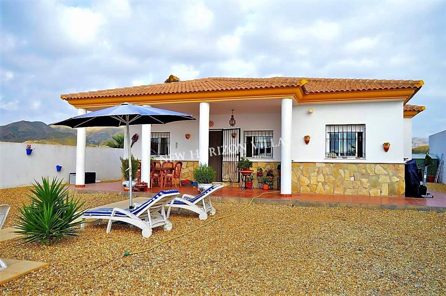 3 quarto Moradia para arrendar em Zurgena com piscina garagem - 700 € (Ref: 4812978)