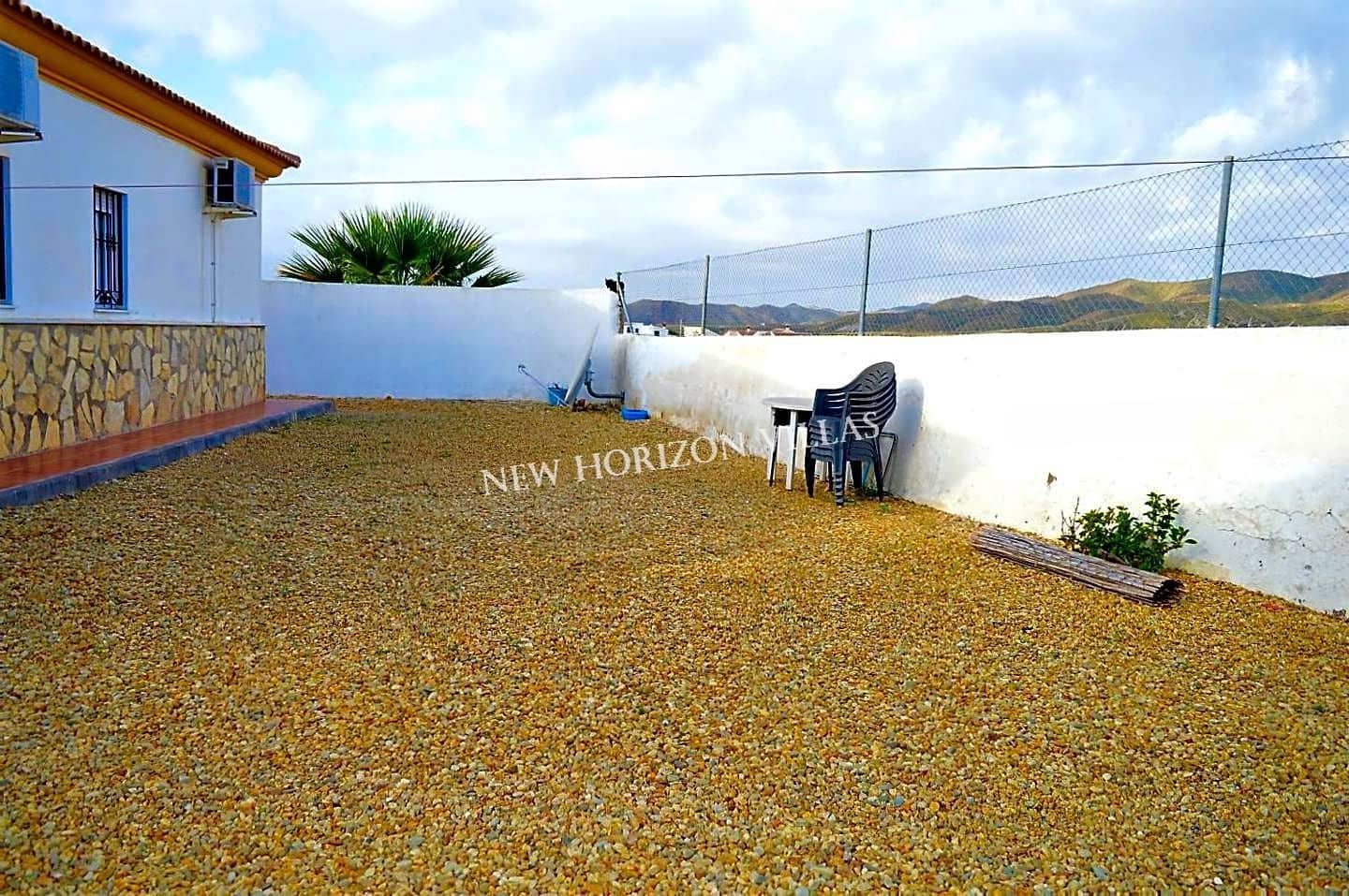 3 quarto Moradia para arrendar em Zurgena com piscina garagem - 700 € (Ref: 4812978)