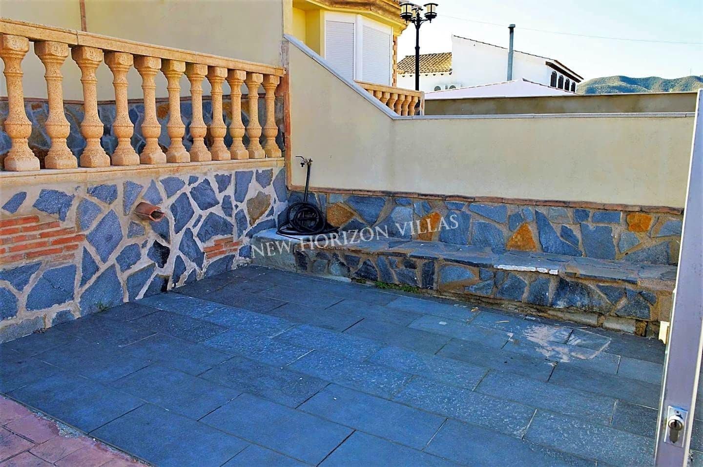 3 soverom Villa til leie i La Alfoquia - € 600 (Ref: 4826014)