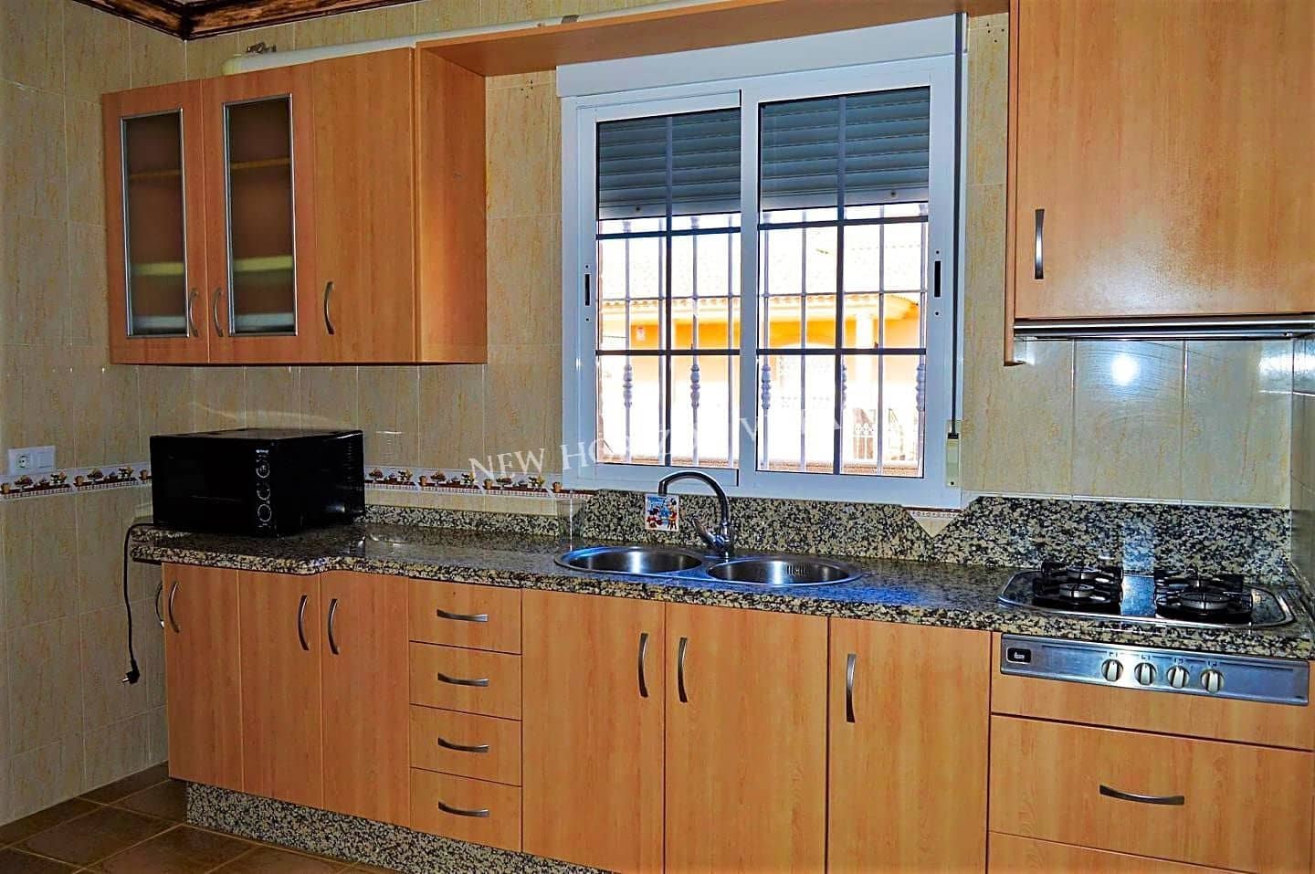 3 soverom Villa til leie i La Alfoquia - € 600 (Ref: 4826014)