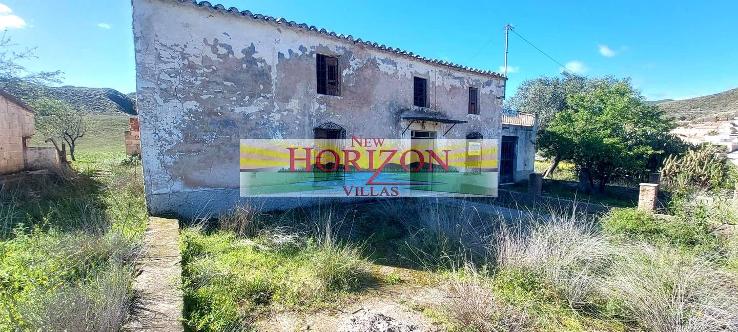 6 soveværelse Finca/Landehus til salg i Arboleas med garage - € 68.900 (Ref: 4958893)