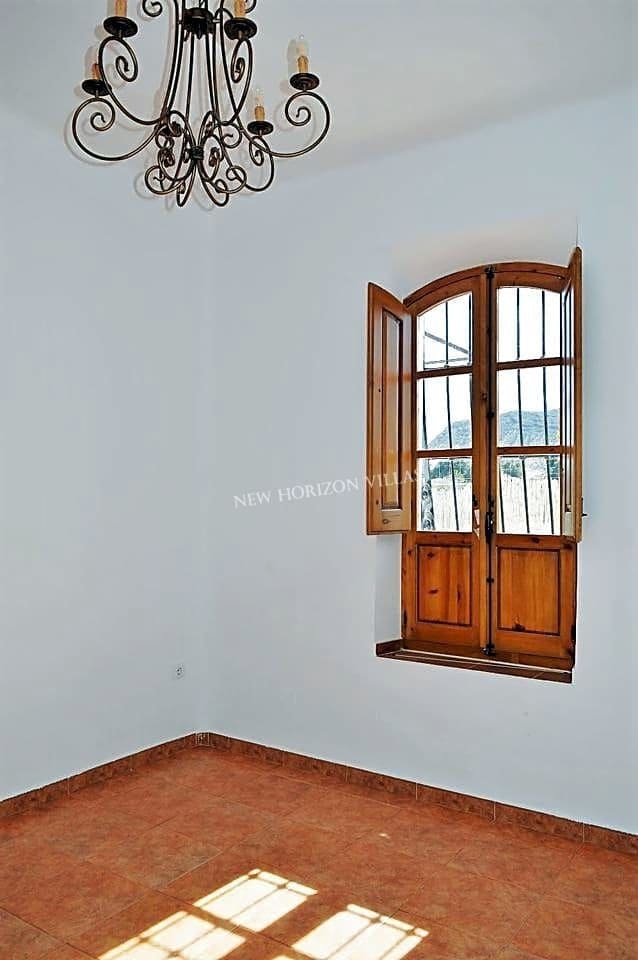 7 quarto Quinta/Casa Rural para arrendar em Vera com piscina garagem - 1 000 € (Ref: 5159122)