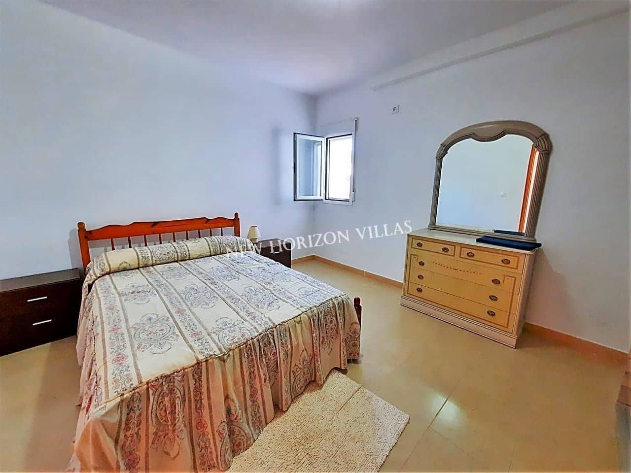 Chalet de 12 habitaciones en Zurgena en alquiler con piscina garaje - 1.400 € (Ref: 5169522)