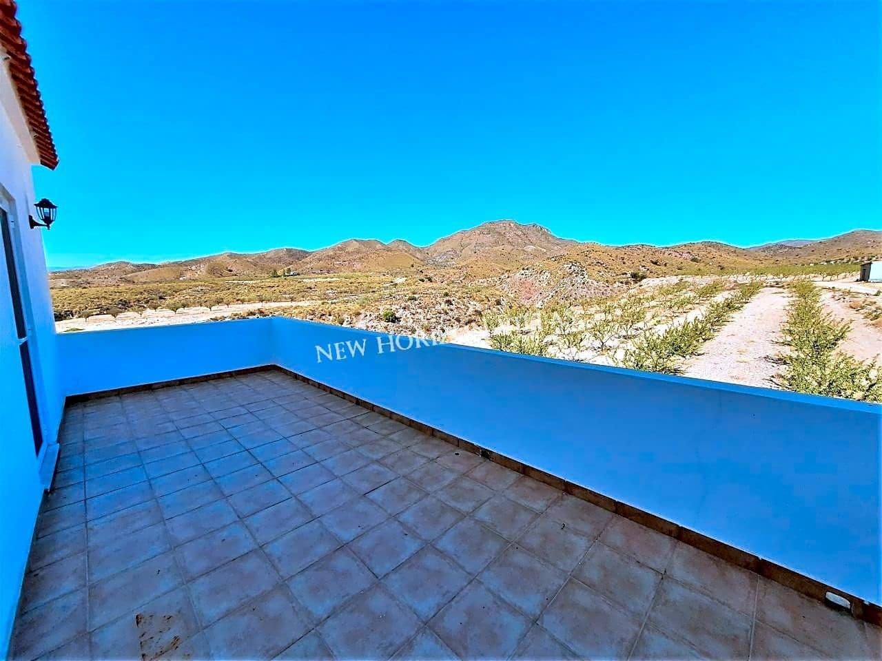 Chalet de 12 habitaciones en Zurgena en alquiler con piscina garaje - 1.400 € (Ref: 5169522)