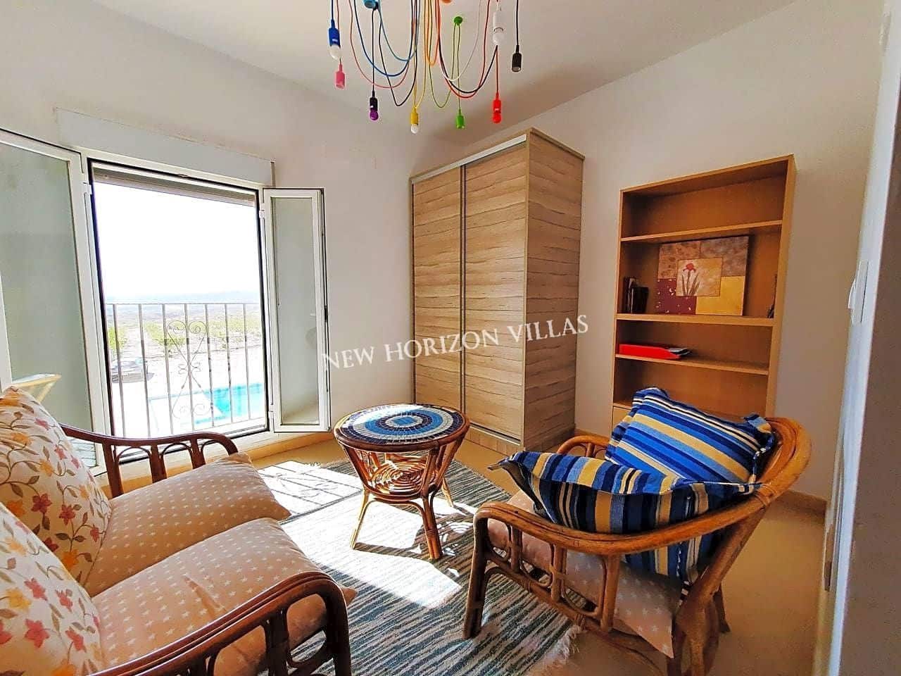 Chalet de 12 habitaciones en Zurgena en alquiler con piscina garaje - 1.400 € (Ref: 5169522)