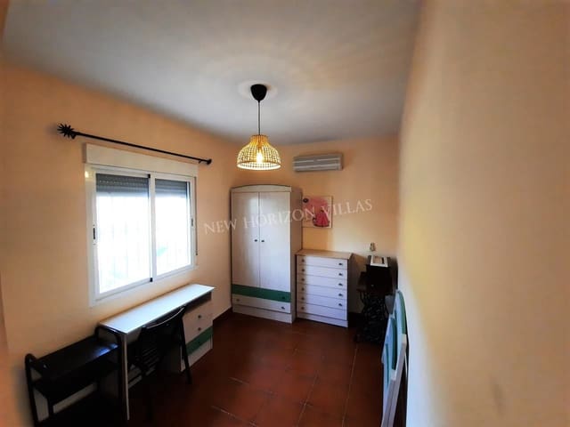 3 soveværelse Villa til leje i Zurgena med swimmingpool - € 600 (Ref: 5319972)